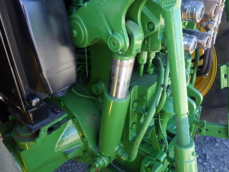 john-deere-tractor-loader-image-24