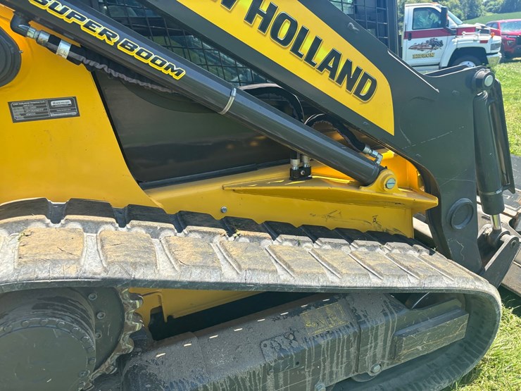 2025-new-holland-c362-image-21