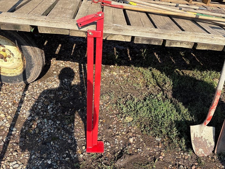 t-post-puller-image-1