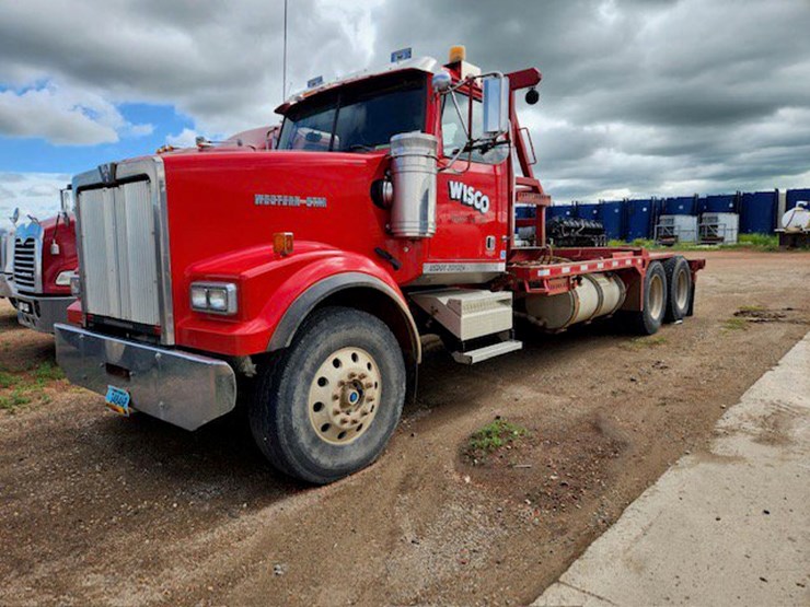 2009-western-star-4900-image-1