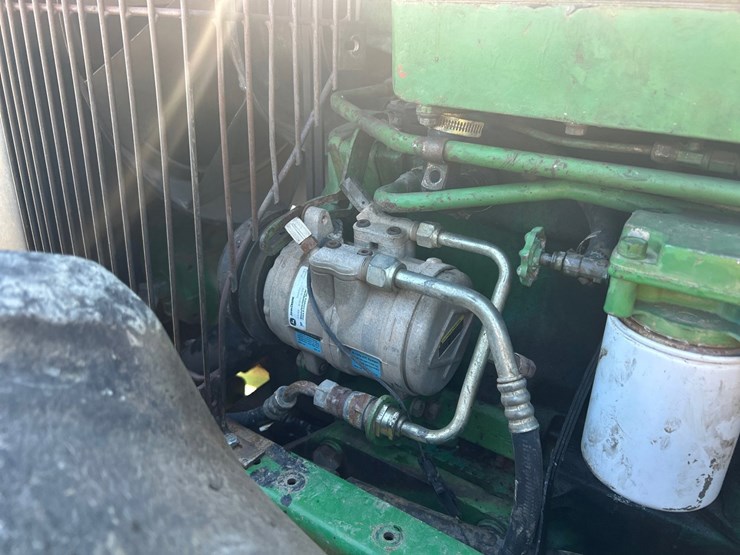 john-deere-8450-image-34