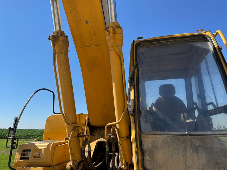deere-230-lc-image-57