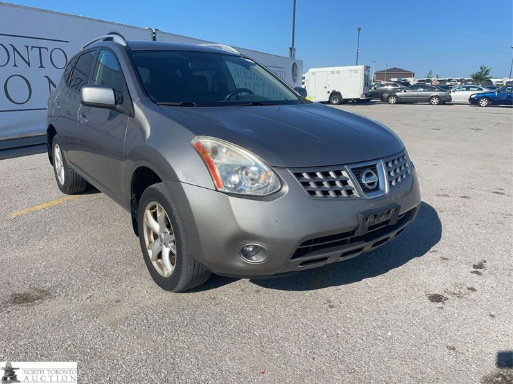 2010-nissan-rogue-image-3