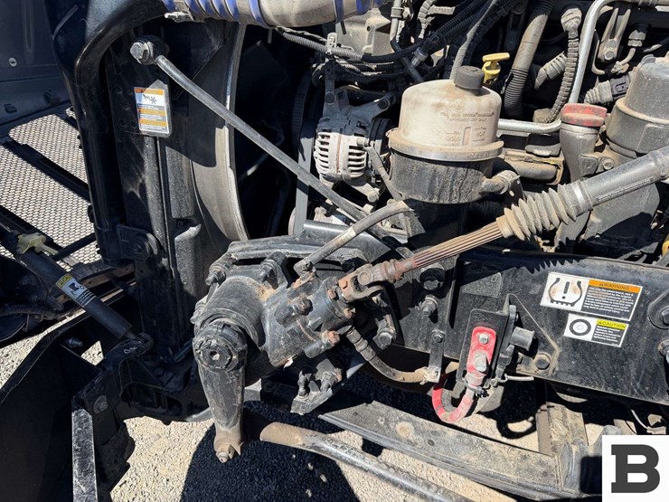 2016-peterbilt-579-image-39