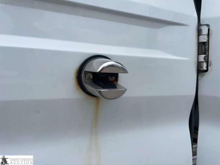 2017-ford-transit-image-25