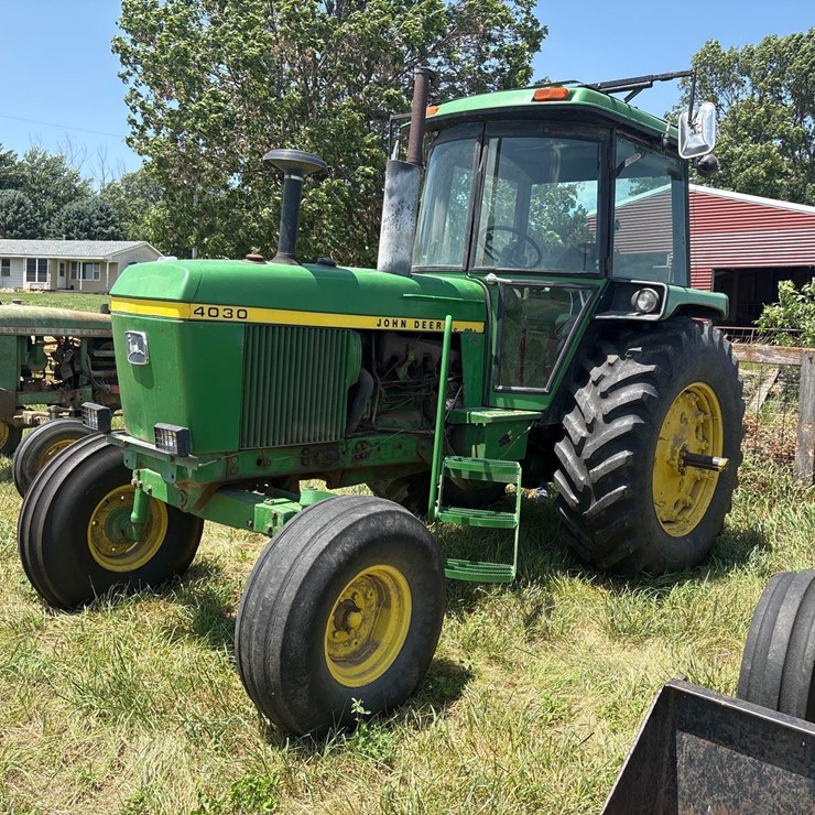 JOHN DEERE 4030