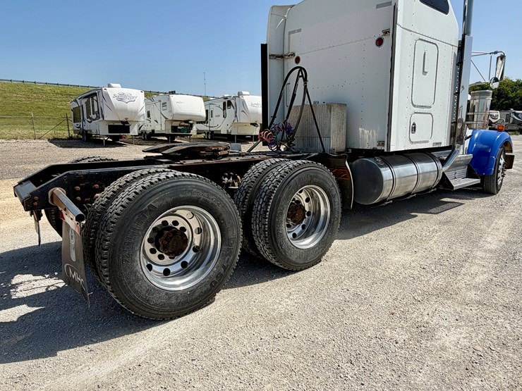 2000-kenworth-w900l-image-5