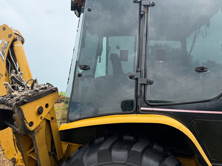 2006-caterpillar-420d-image-72