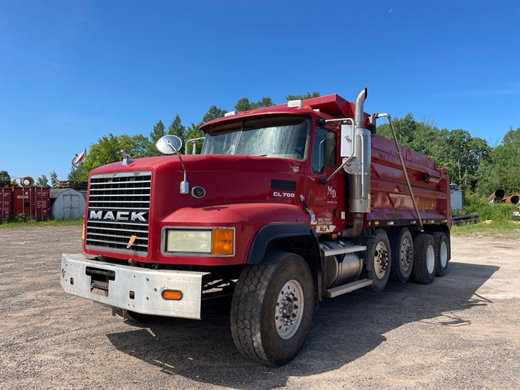 2007-mack-cl700-image-1