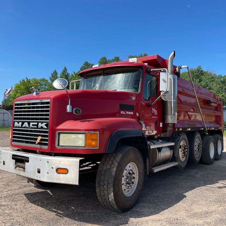 2007 MACK CL700
