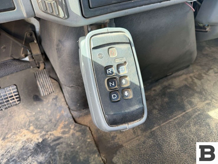 2006-international-durastar-4400-image-43