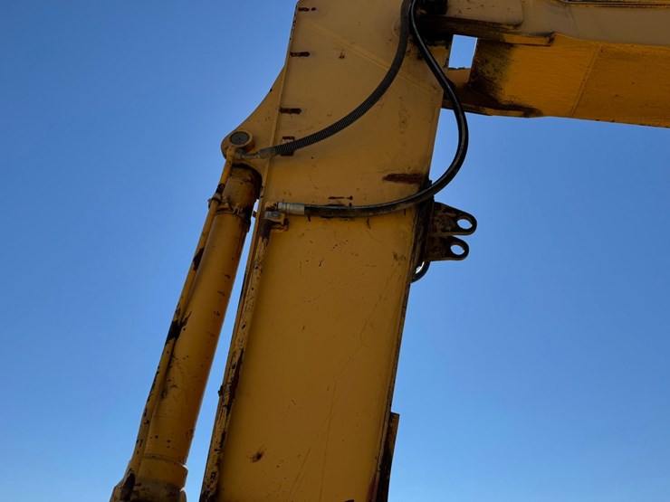 deere-230-lc-image-52