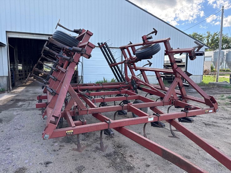 case-ih-4600-image-4