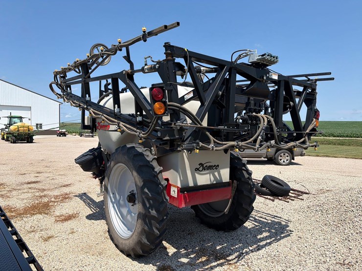 demco-850-image-4