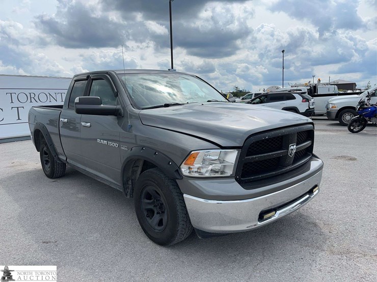 2012-dodge-1500-image-3