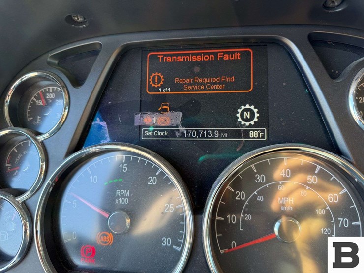2016-peterbilt-579-image-62