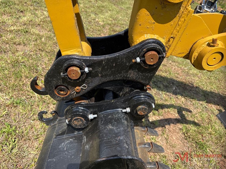 caterpillar-305.5e2-image-18