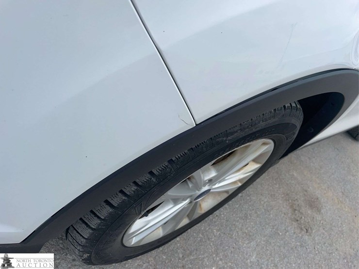 2017-ford-escape-image-26