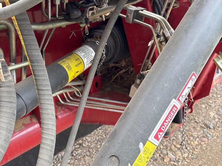 2018-case-ih-3162-image-42