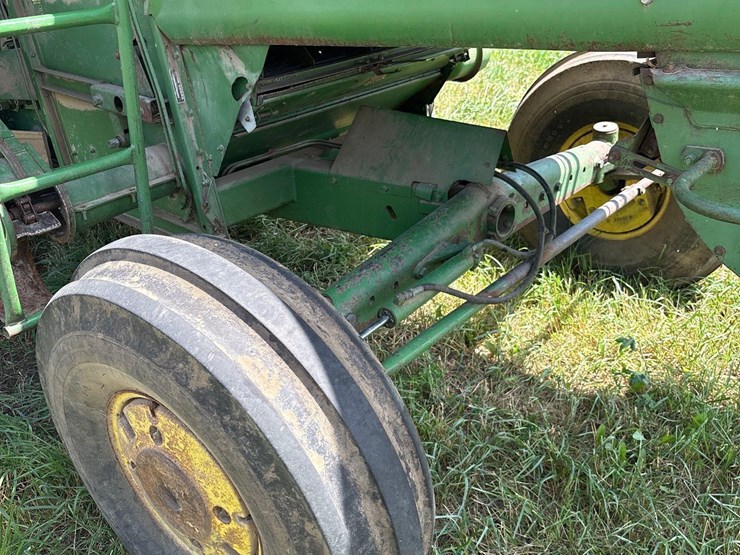 john-deere-4400-image-28