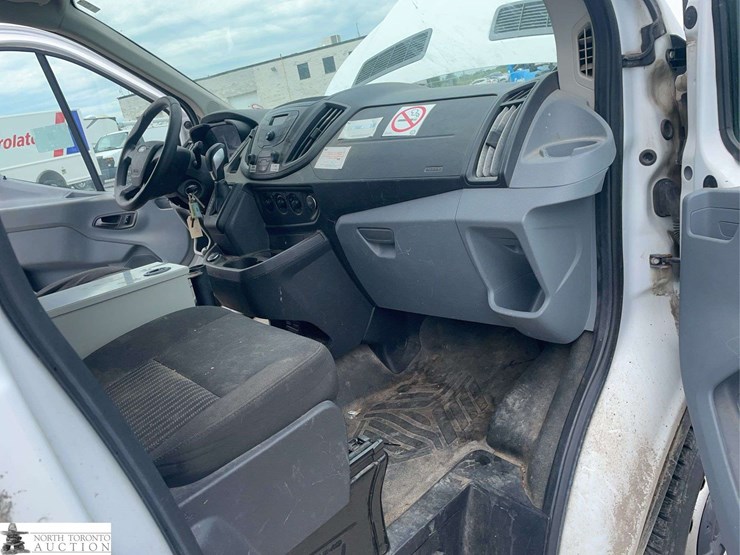 2017-ford-transit-image-17