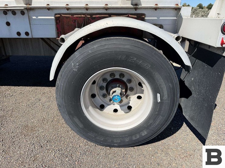 1994-west-mark-8000-gallon-tanker-trailer-image-25