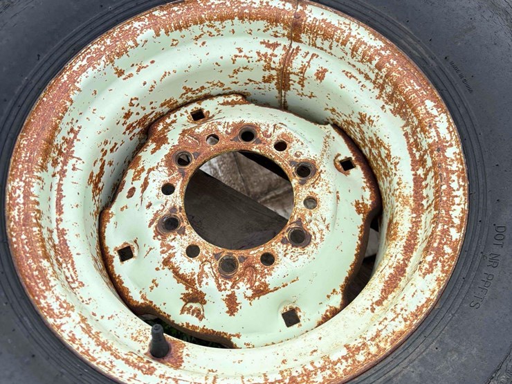3---12.5-15-rims-&-tires-image-6