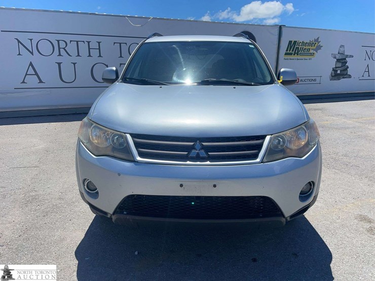 2008-mitsubishi-outlander-image-2