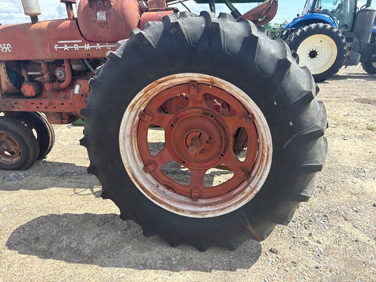 #45331-•-mccormick-farmall-450-tractor-933-inv#-45331-image-7