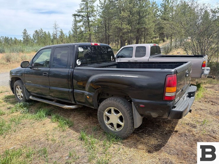 2002-gmc-sierra-1500-image-2