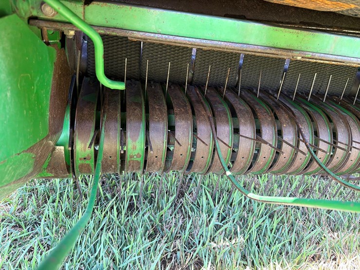john-deere-557-image-28