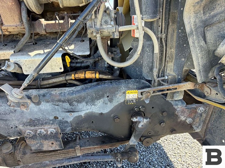 2001-mack-cl713-image-48