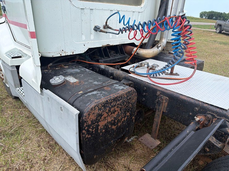 1991-cummins-855-image-31