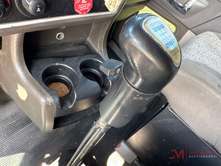 2013-kenworth-t660-image-29