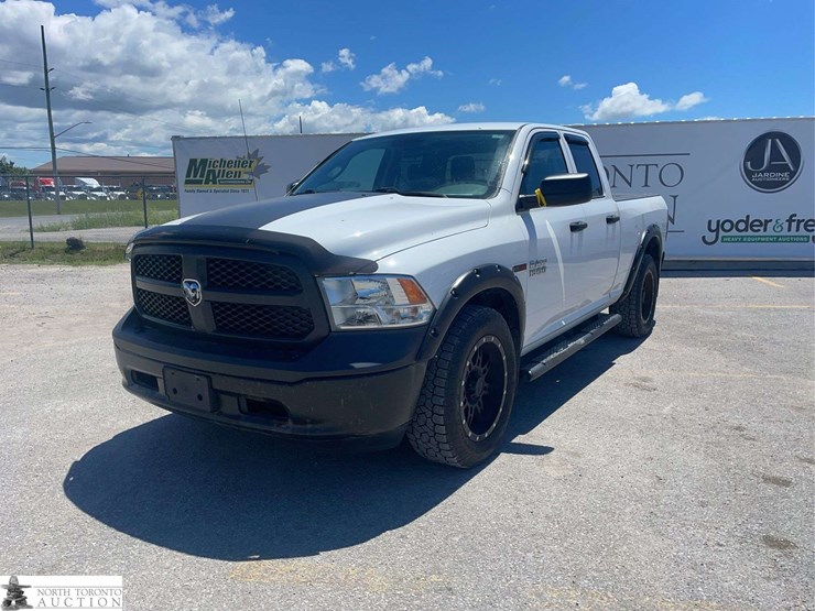 2016-dodge-1500-image-1