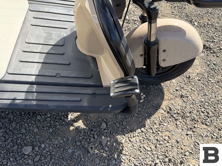 2026-sdlanch-irgc40-mini-golf-cart-image-17