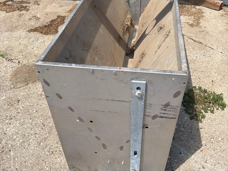 stainless-hog-feeder-image-2