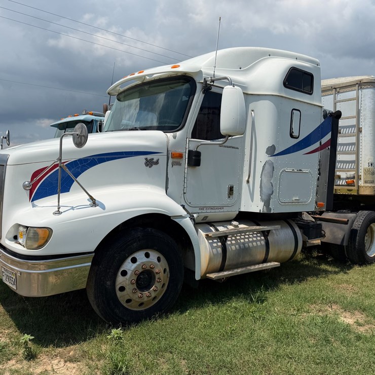 2002 INTERNATIONAL 9200i
