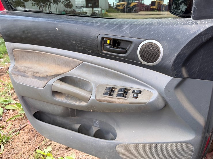 2006-toyota-tacoma-image-62