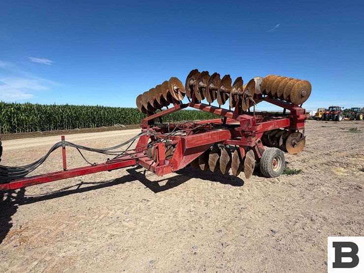 case-ih-770-image-2