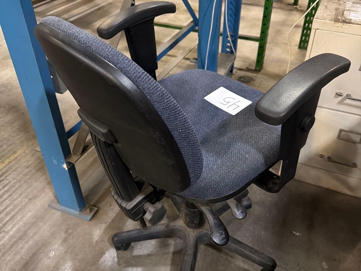 office-chair-image-2