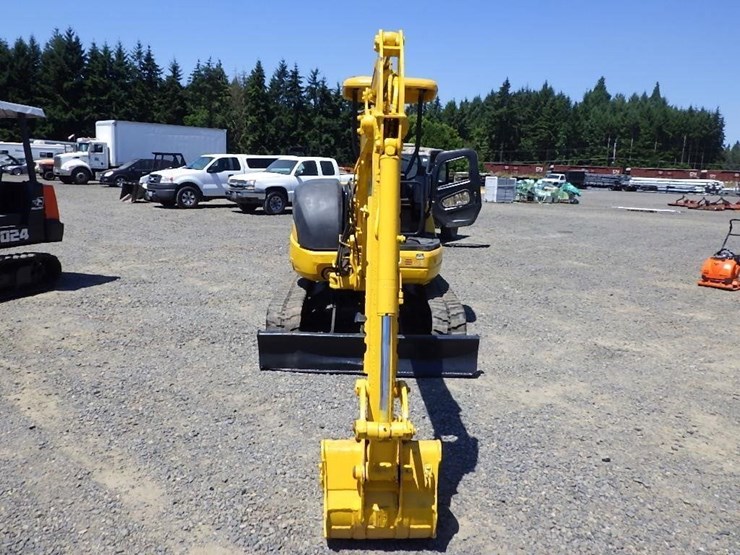 komatsu-pc35mr-1-image-2