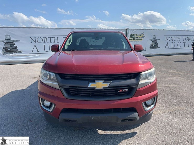 2015-chevrolet-colorado-image-2
