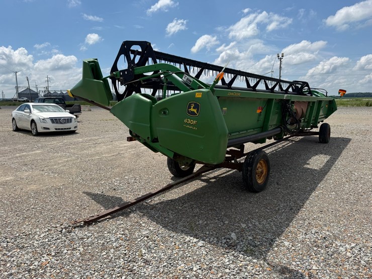 john-deere-630f-image-1