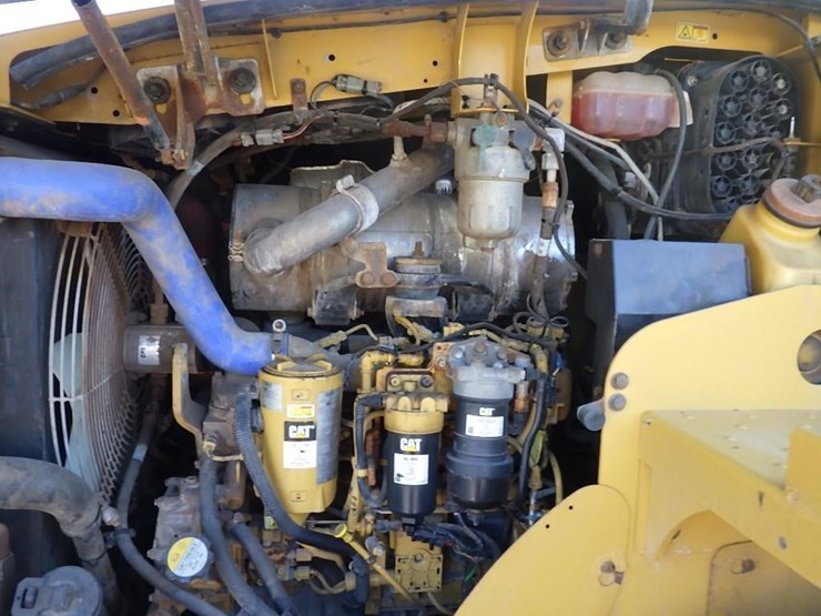 2017-caterpillar-910m-image-23