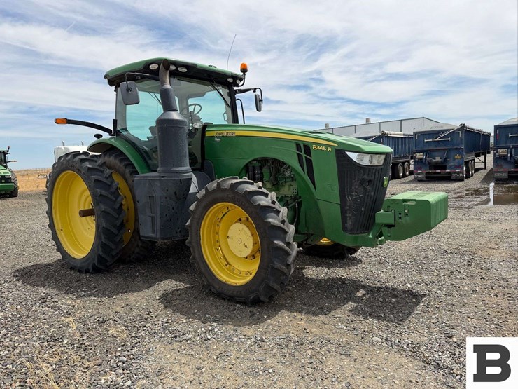 2014-john-deere-8345r-image-8