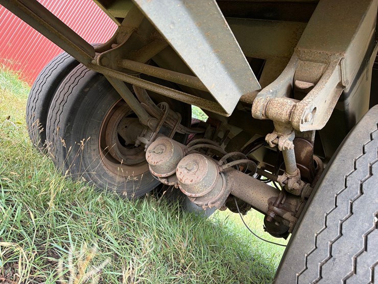 1999-maurer-32ft-semi-grain-trailer-image-21