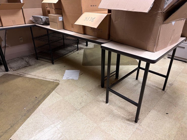 9'x15'6"-w-shaped-table-image-4