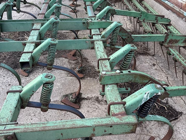 john-deere-1100-image-20