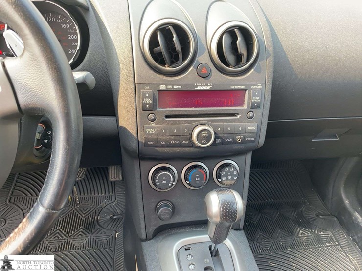 2009-nissan-rogue-image-11